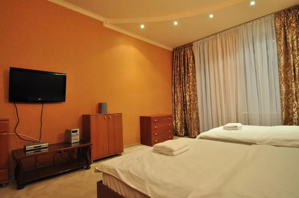 Status Guesthouse Kiev Konukevi