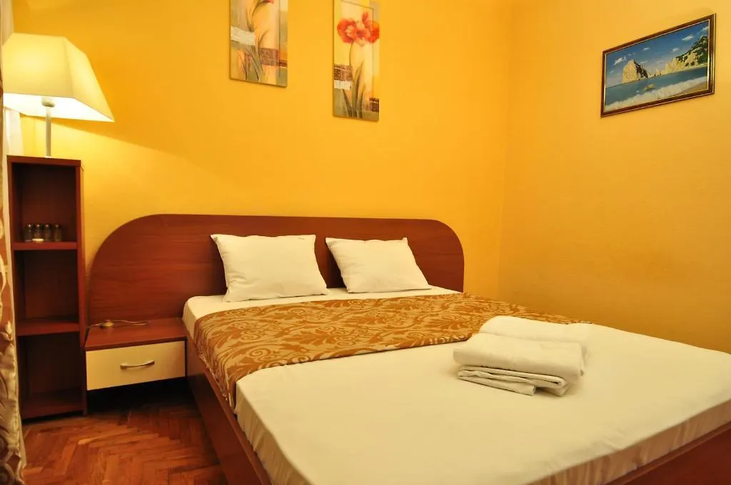 Pensionat Status Guesthouse Kiev