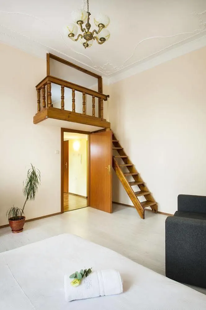 *** Pensionat Status Guesthouse Kiev Ukraina